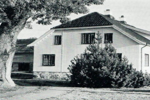 Bilde av Skole på gården Melsom Skravestad